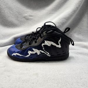 Nike Kids Black and Blue Lightning Sneakers